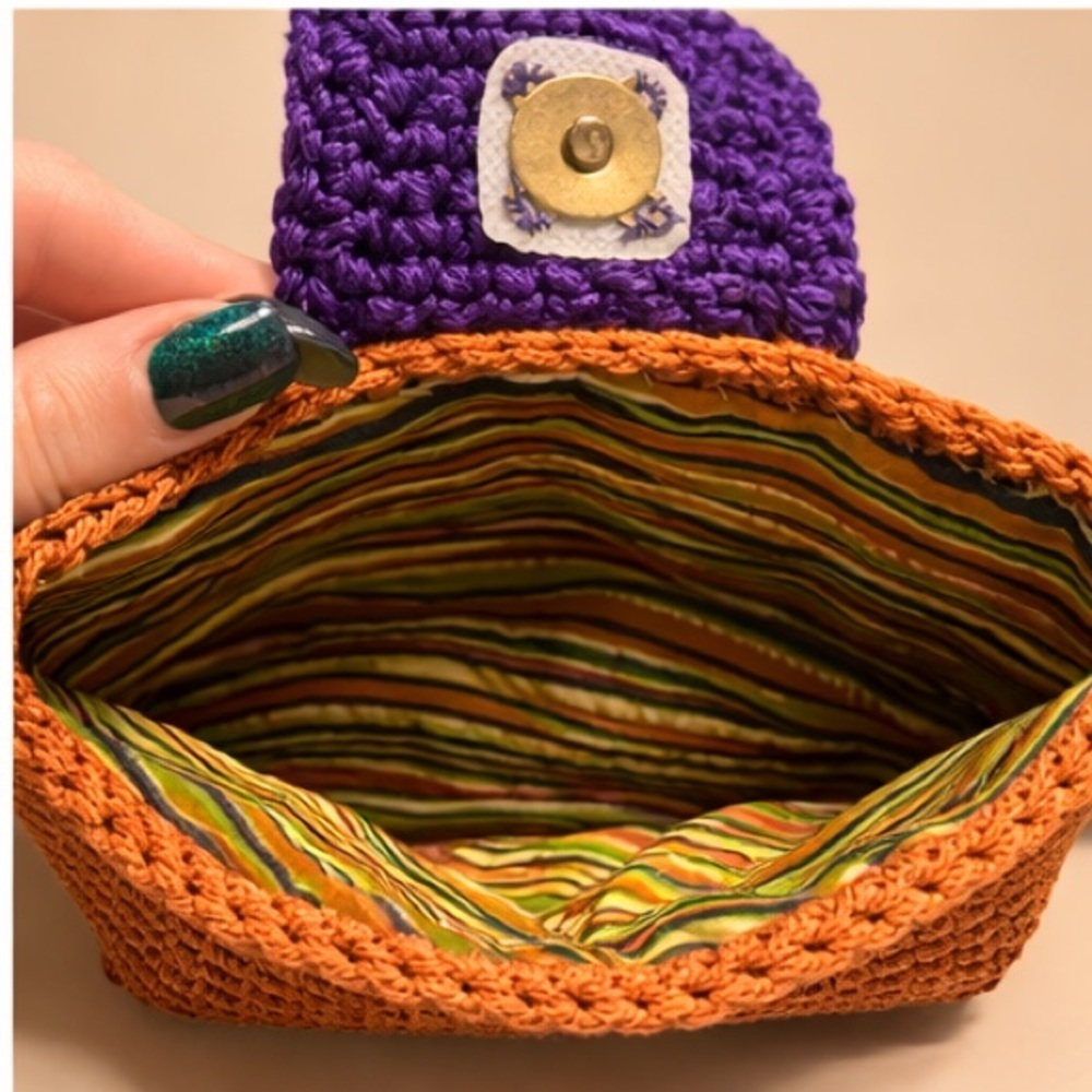 Handmade Crochet Shoulder Bag w/gold Chain Strap-Boho Style - Picture 4 of 5